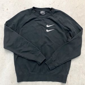 Men’s medium black Nike crewneck sweatshirt
